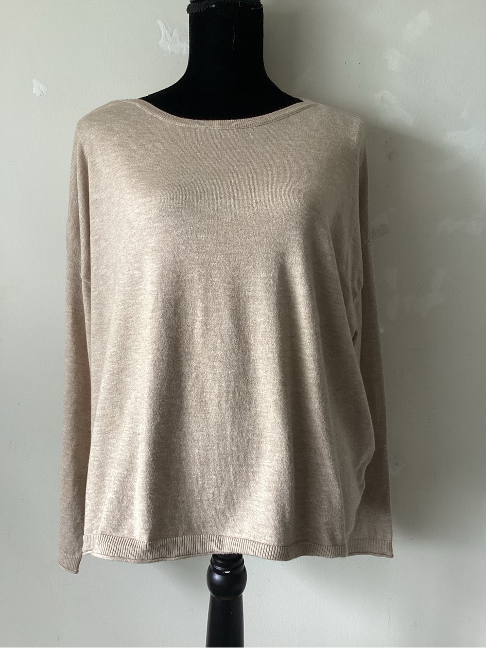 Vince Camuto Women's Lightweight Boatneck Pullover sweater- Beige